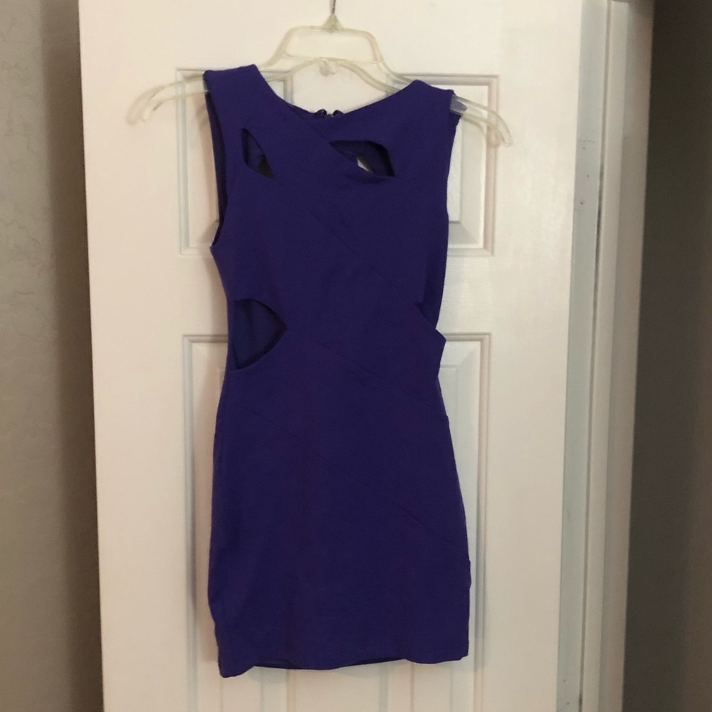 Bebe Cocktail Dress w/ cutouts size xs
